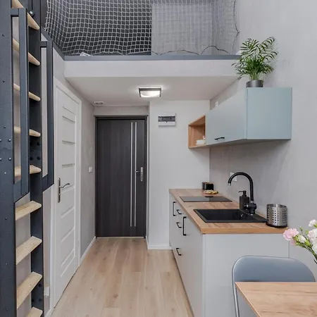 Parkside Fresh Apartments - Old Town Guesthouse - By Upstairs-3